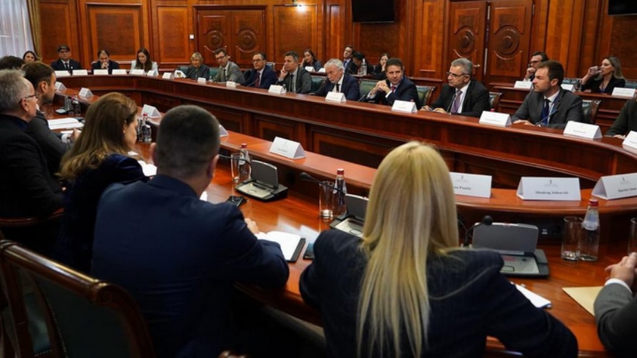 Mali sa delegacijom Francuske: Srbija apsolutni lider u privlačenju stranih investicija 19