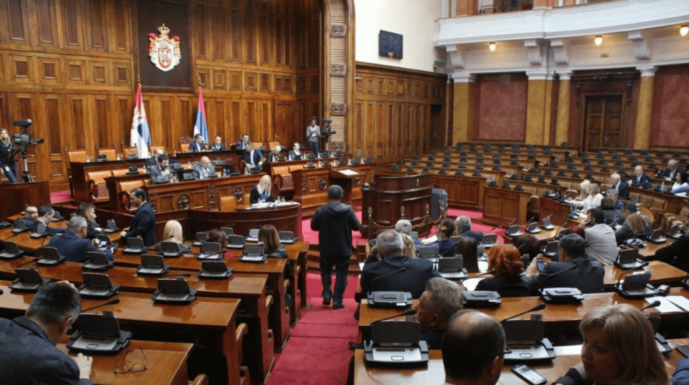 U Skupštini Srbije nema dogovora o rasporedu sedenja u sali 1
