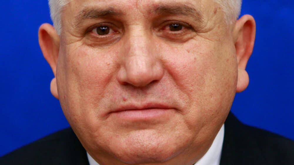 Nova knjiga pesama Slavomira Gvozdenovića "Disanje na pseće škrge" u izdanju "Arhipelaga" 1