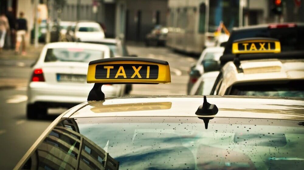 Beogradski taksisti nezadovoljni zbog nelojalne konkurencije i uslova rada, najavili protest 1