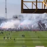Gledali trening, pa propali sa urušenom tribinom: Broje se povređeni na stadionu Kolo-Kola (VIDEO) 7