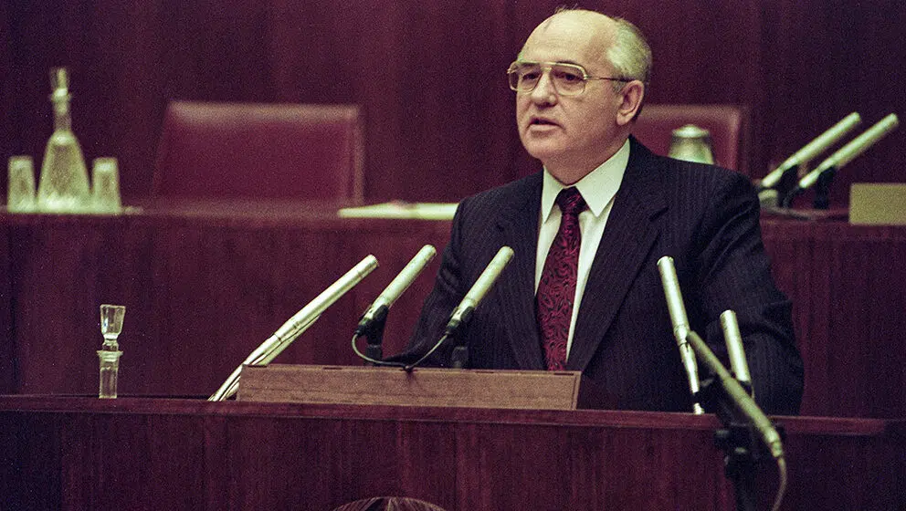 Mihail Gorbačov - izopštenik u otadžbini Rusiji, na čijim greškama su najboje učili Kinezi 1