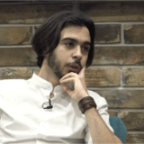 Ispod svih tih zastava i jedne prelepljene 5