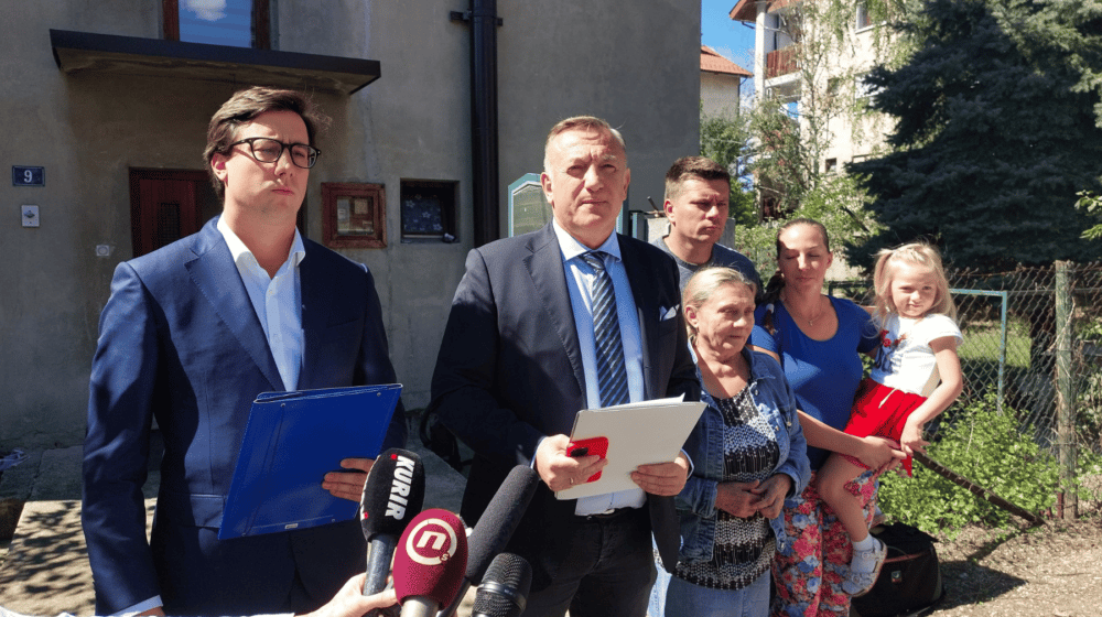 "Nećemo dozvoliti da srpska deca ostanu na ulici": Pomoć porodici Dinić iz Zaječara ponudila Nova stranka - Da se struka pita posle pisanja Danasa 1