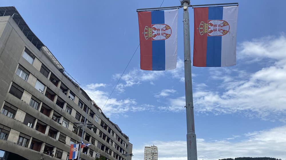 Zastave u Užicu za Dan srpskog jedinstva, slobode i nacionalne zastave 1