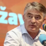 DF: Podržavamo aktivnosti na podnošenju tužbe protiv Šmita 10