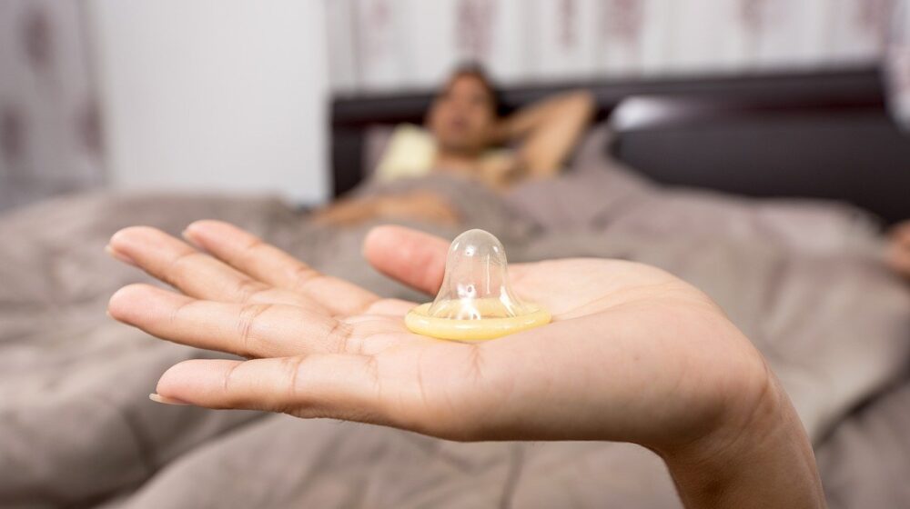 Polovina mladih do 19 godina ne koristi kondome: Koja sve kontraceptivna sredstva upotrebljavaju građani Srbije? 1