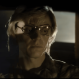 Porodica jedne od žrtava Džefrija Damera kritikuje tvorce Netfliksove serije zbog „nepotrebne ponovne traumatizacije" 8