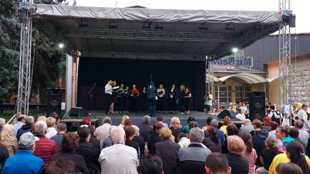 Dani Gamzigradske banje obeleženi igrom i pesmom, a umeće u pravljenju riblje čorbe pokazale su brojne ekipe 1