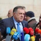 Najavljuje novi zakon, mogući izlazak RS iz BiH: Dodik opet preti destabilizacijom 6