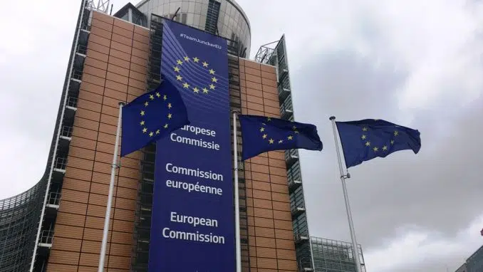 Evropska komisija uvodi porez na ekstraprofit naftnim kompanijama, ograničava cenu struje iz OIE i nulearki 1
