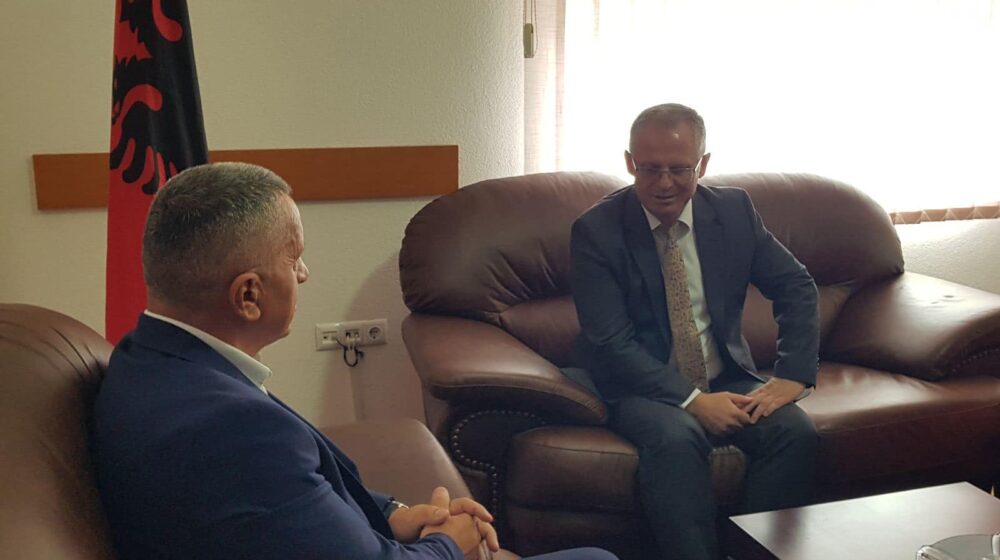 Šaip Kamberi se sastao sa zamenikom kosovskog premijera Besnikom Bisljimijem 1