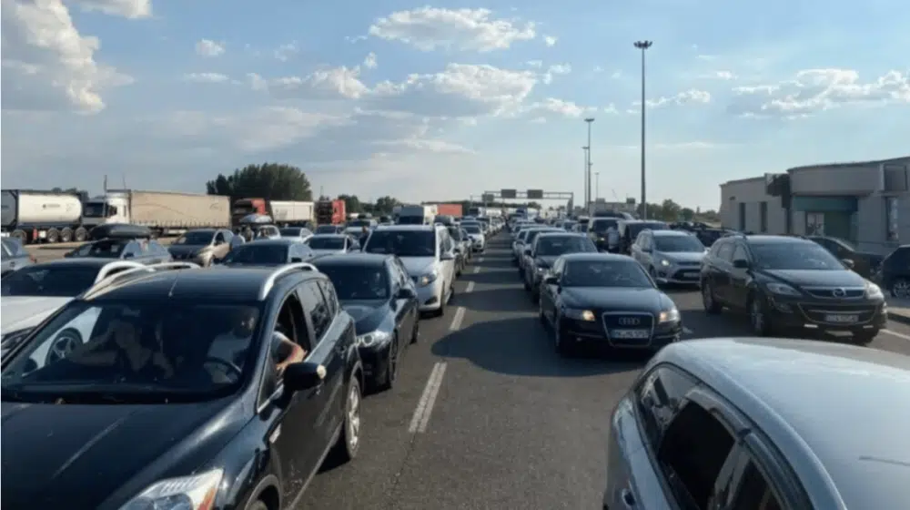 Carina: Kamioni na Horgošu i Kelebiji čekaju deset sati da pređu granicu 10
