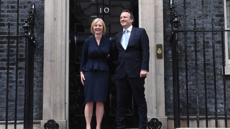 Nova britanska premijerka u svom prvom govoru obećala da će izvući zemlju iz oluje 1