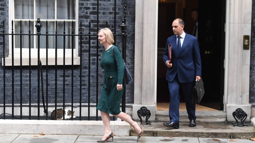 Sastali se Čarls Treći i Liz Tras 1