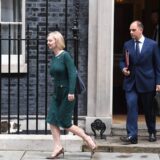 Sastali se Čarls Treći i Liz Tras 6