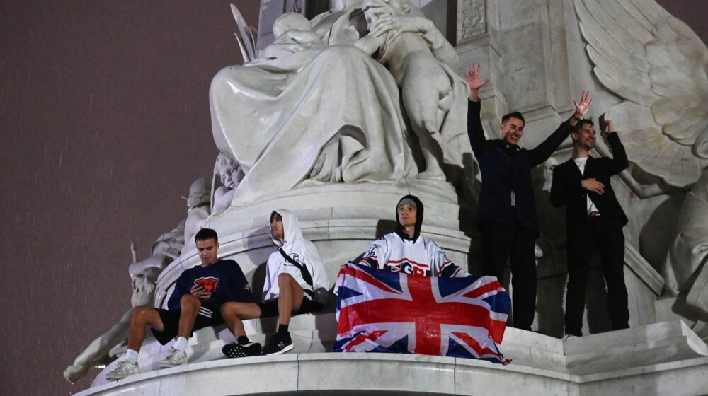 Okupljanja povodom smrti britanske kraljice Elizabete II: Zajedno sa mnogima širom sveta, duboko ćemo osetiti njen gubitak 1