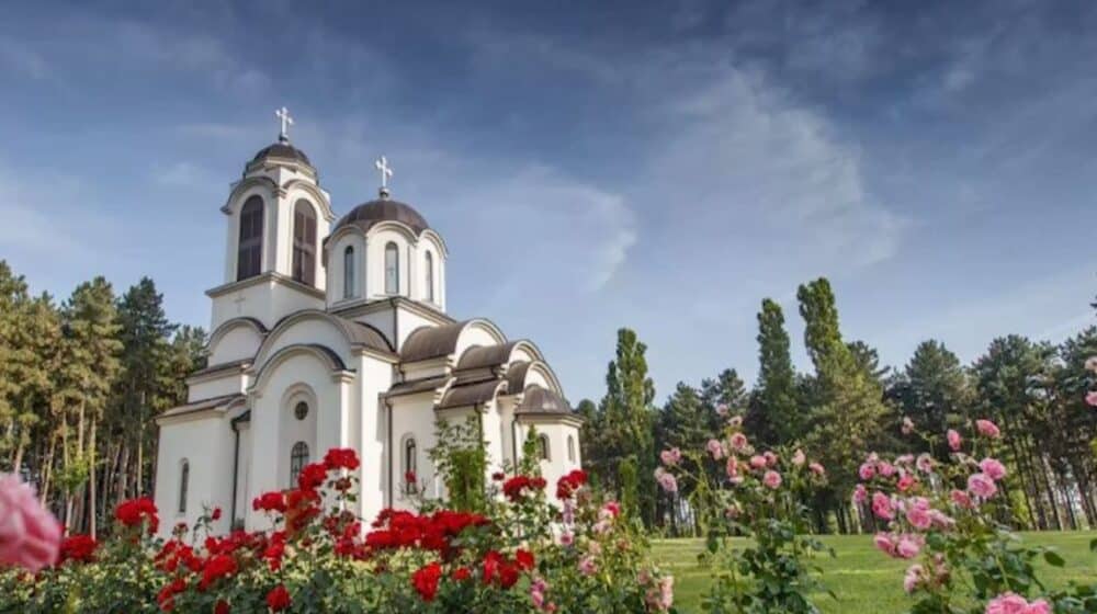 Hram "Svete Trojice" u Šapcu organizuje humanitarni koncert za lečenje dece obolele od karcinoma 1