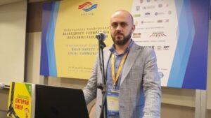 Biciklisti ne stradaju zbog kaciga i reflektujućih prsluka 2