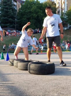 Majdanpek, igre 2 Nije teško biti dobar komšija, moto je majdanpečkog udruženje građana „Veselo brdašce“ - 4
