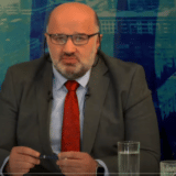 Pećanin: Abazovića “žulja” pitanje od koga je dobio kriptovani telefon 3