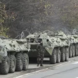 NATO: KFOR je potpuno spreman da interveniše ako se ugroze stabilnost i sloboda kretanja 11