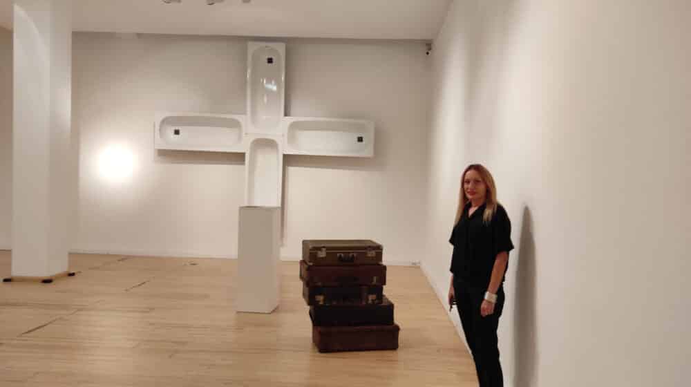 Sanja Kojić Mladenov: Izbor za Bijenale kao svetkovina lojalista u zamišljenom Ćacilendu na Đardinima 8