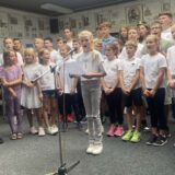 Ružić obišao učenike iz dijaspore u Tršiću 2