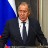 Lavrov je kritikovao novu britansku premijerku, rugajući joj se zbog njene izjave o Makronu 2