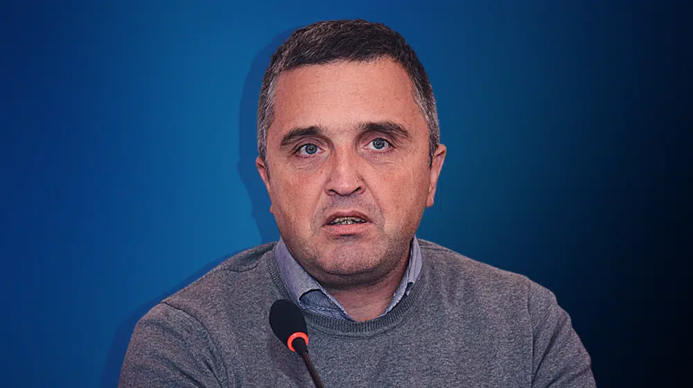 Dragan J. Vučićević: Omiljeni predsednikov novinar 16