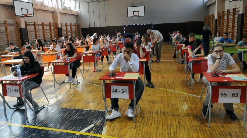 Greška u zadatku u testu iz matematike, učenicima traženo da dopišu nulu 1