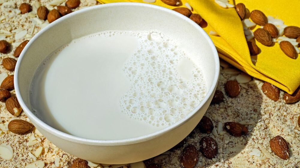 Koliko je zdravo bademovo mleko? 1