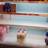 U Srbiji se nestašica mleka ublažava uvozom iz okolnih država, litar sa jedan odsto masti 120 dinara 10