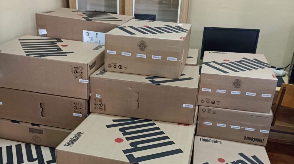 Nova računarska oprema u Gimnaziji u Pirotu od Ministarstva prosvete 1