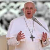 Papa Franja odao počast kraljici Elizabeti: Pridružujem se svima koji tuguju 11
