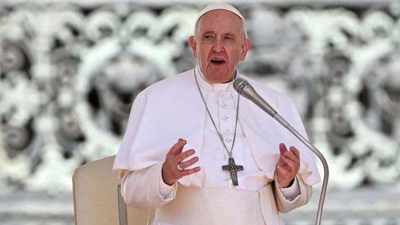 Papa Franja odao počast kraljici Elizabeti: Pridružujem se svima koji tuguju 1