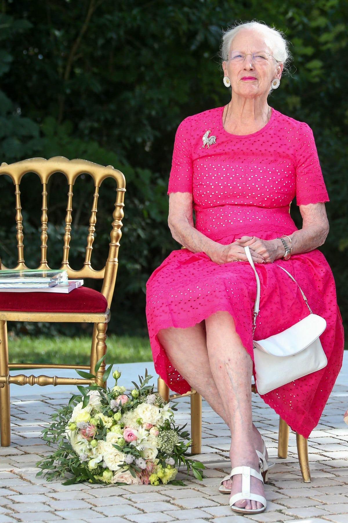 Ima 82 godine, umetnica je i strastveni pušač: Ona je sada najdugovečnija kraljica Evrope 3