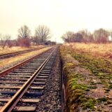 Povređeno 12 putnika kada je u kombi udarilo železničko vozilo na pruzi kod Velesa 1