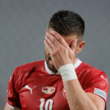 Tadića navijači sele u rezerve, Vlahović i Kostić trpe kritike: Da li je rano da brinemo za formu "Orlova" uoči Mundijala? 8