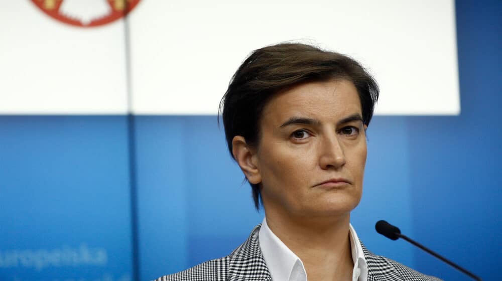 Nova.rs: Vanredno obraćanje Ane Brnabić u 19 časova 1