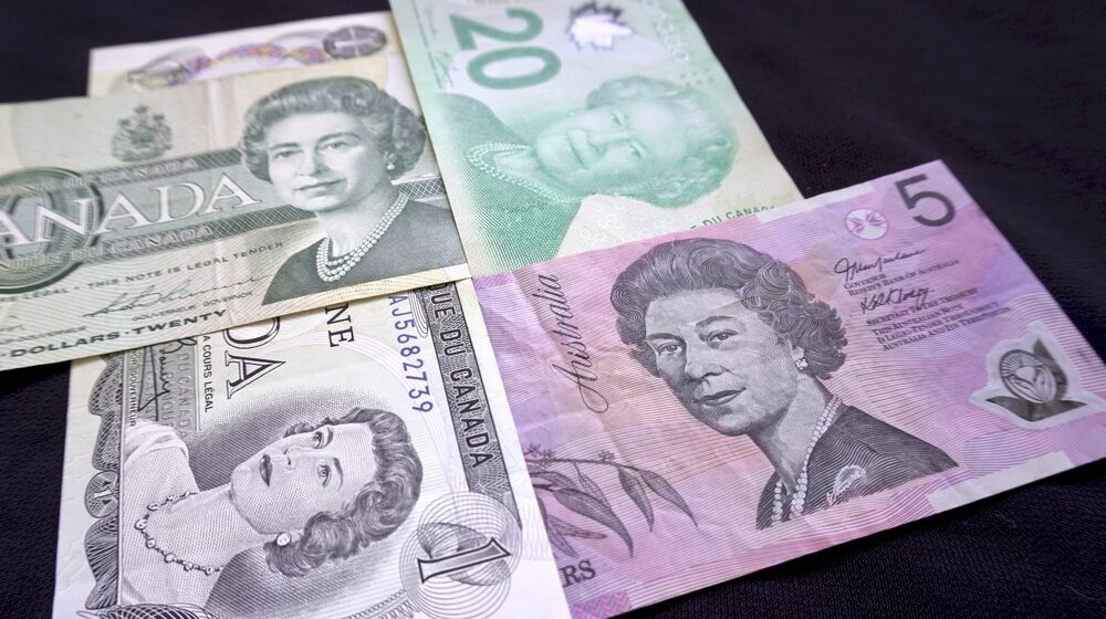 Novčanice, markice i zastave: Kako će se promeniti kraljevski simboli posle smrti kraljice Elizabete II? 1