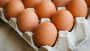 Ima ih dovoljno, ali nisu jeftina: Pregled cena jaja pred Uskrs u 11 gradova Srbije 5
