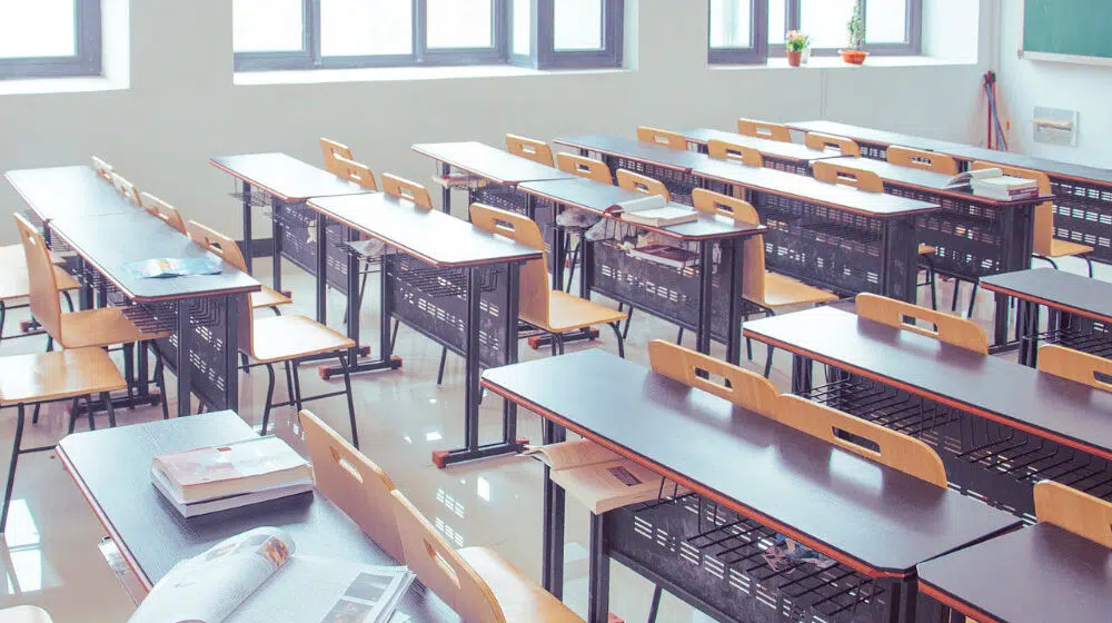 Forum beogradskih gimnazija: Ministarstvo prosvete sistemski da reguliše način na koji će se štedeti električna energija 1