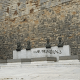 Ponovo oskrnavljena Grobnica narodnih heroja na Kalemegdanu 11