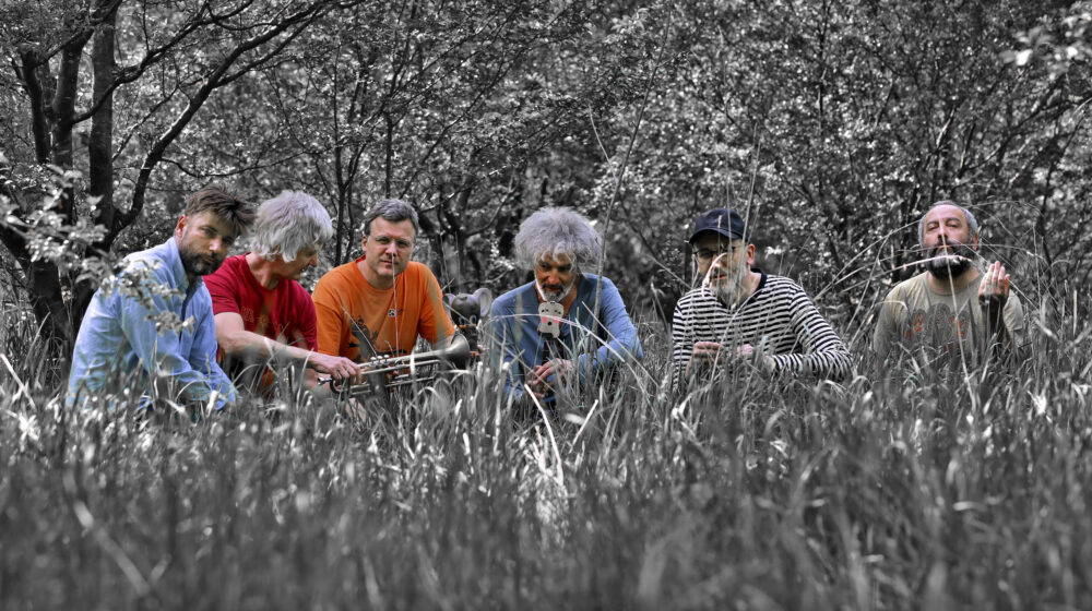 Šumski predstavljaju vilenjački spot za pesmu "Samo stvari" 1