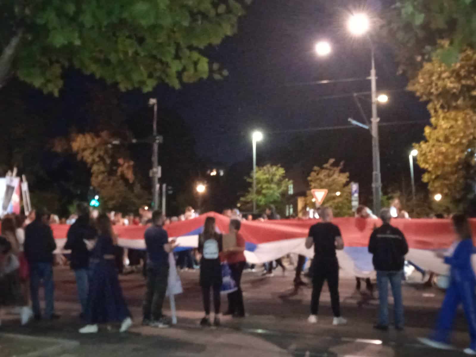 Nakon „Litija za spas Srbije“ patrijarh Porfirije služio moleban 2