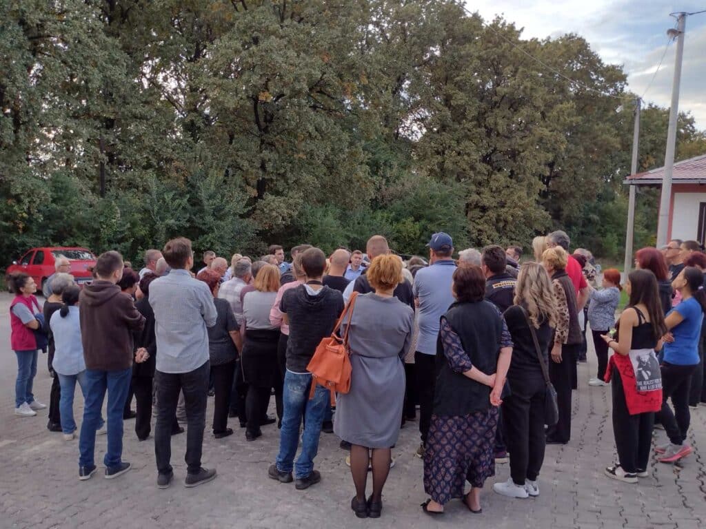 Završen protest u Ilinoj vodi, Ċuta dogovorio sledeċe nedelje sastanak sa vlasnikom fabrike peleta Dorado u Kragujevcu 2