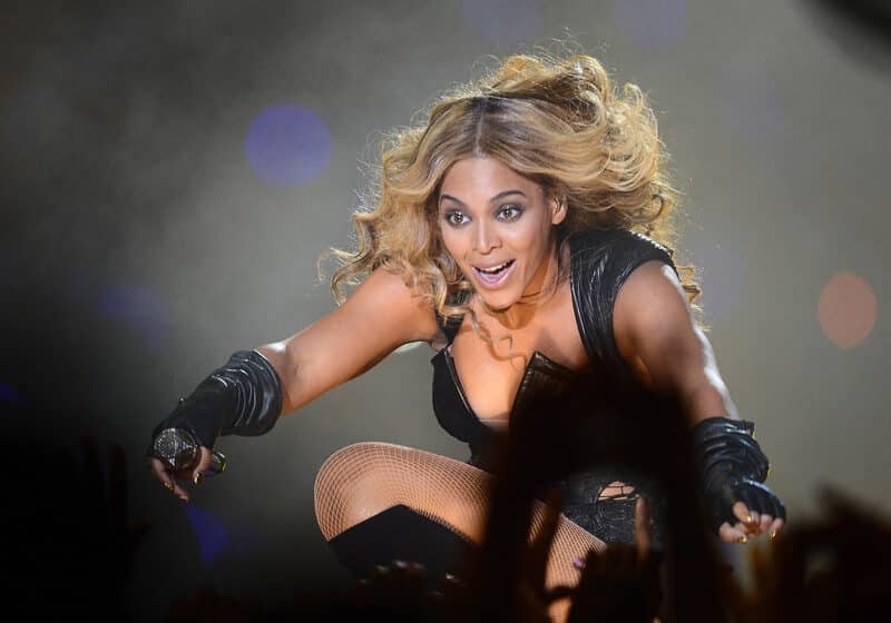 Kako nas post-pandemijska pop muzika uči da slavimo život 1