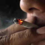 Ako želite da prestanete da pušite pozovite ovaj broj 10