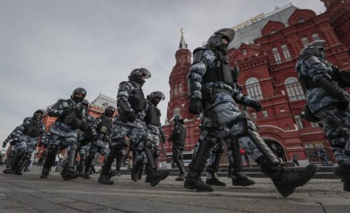 "Ne mobilizaciji!": Više od 1.300 ljudi uhapšeno na antiratnim demonstracijama u Rusiji 5